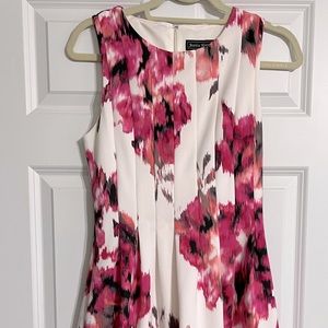 Jessica Howard White and Pink Floral Dress